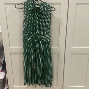 Vintage green polka dot, sleeveless dress, side zipper, size med, pleated skirt